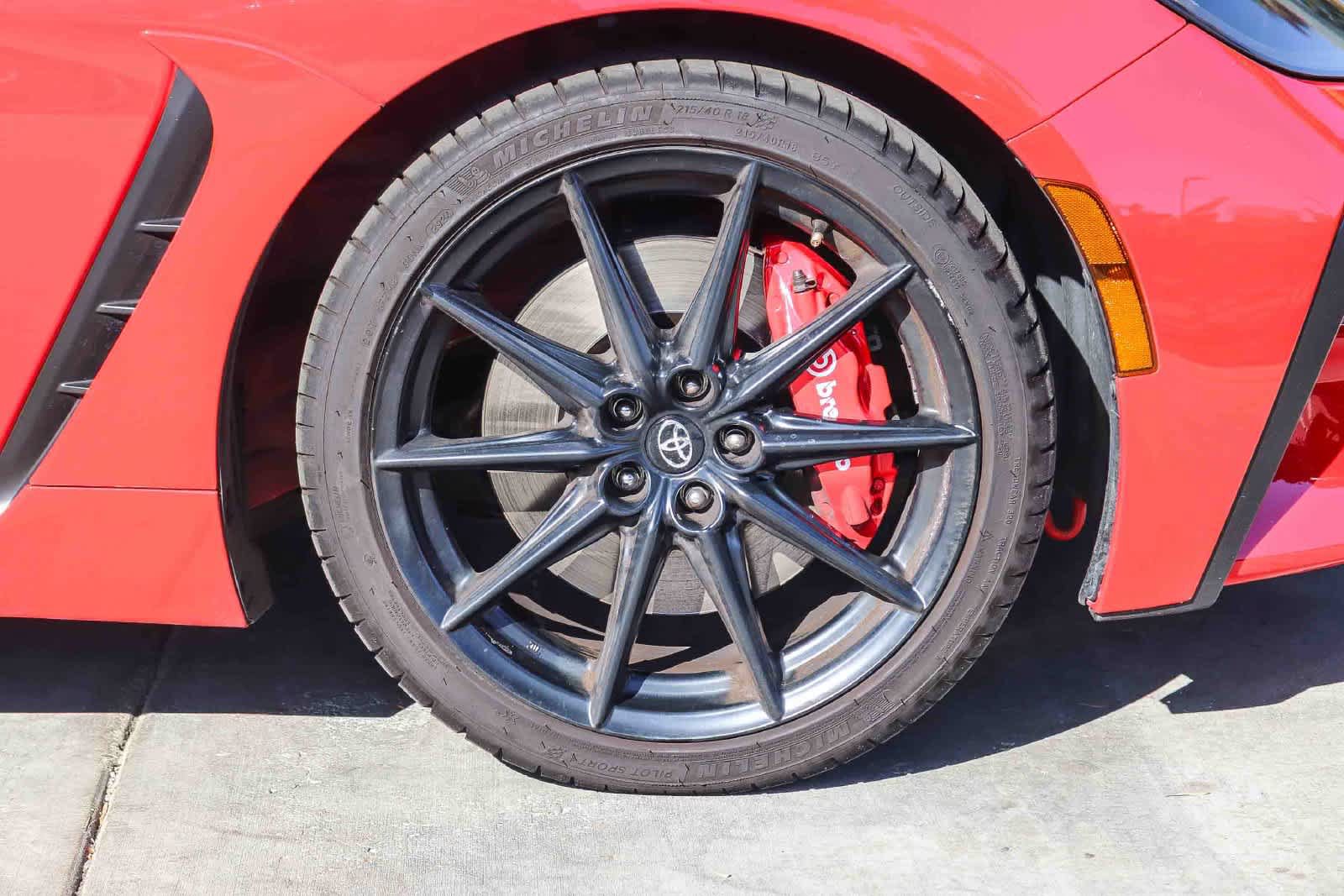 Used 2025 Toyota GR86 Premium w/ Performance Package RWD image 9