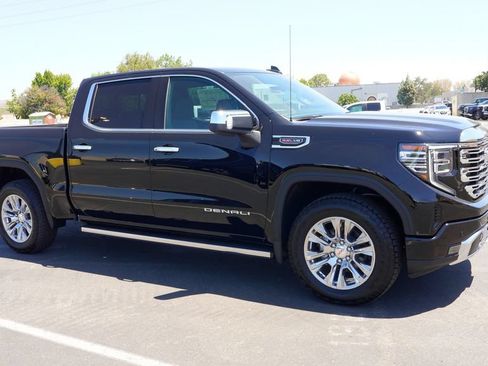 New 2026 GMC Sierra 1500 Denali w/ Technology Package AWD/4WD image 6