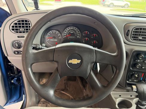Used 2006 Chevrolet TrailBlazer LS w/ LS Preferred Equipment Group AWD/4WD image 13