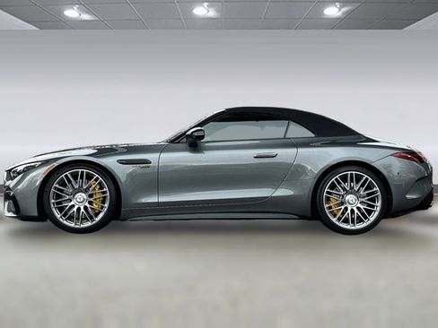 Used 2022 Mercedes-Benz SL 55 AMG 4MATIC image 2