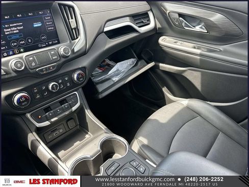 Used 2024 GMC Terrain SLT w/ Tech Package FWD image 34