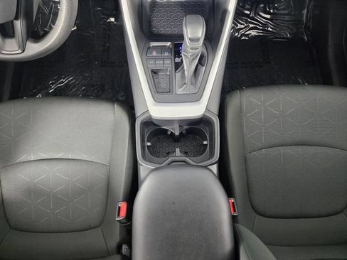 Used 2025 Toyota RAV4 XLE FWD image 24
