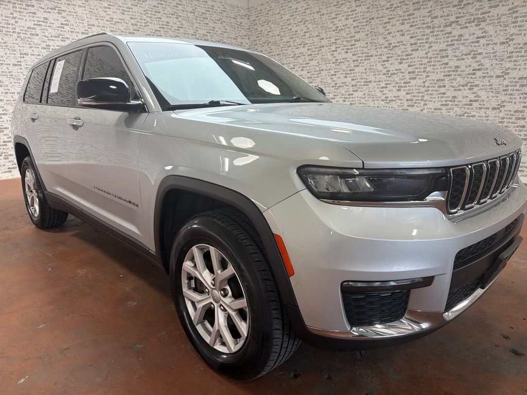 Used 2021 Jeep Grand Cherokee L Limited AWD/4WD image 1