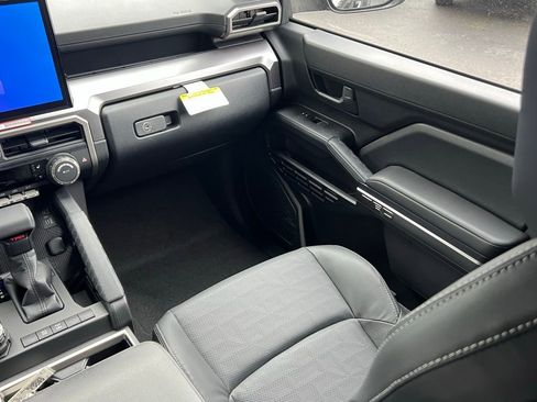 New 2026 Toyota 4Runner TRD Off-Road Premium image 17