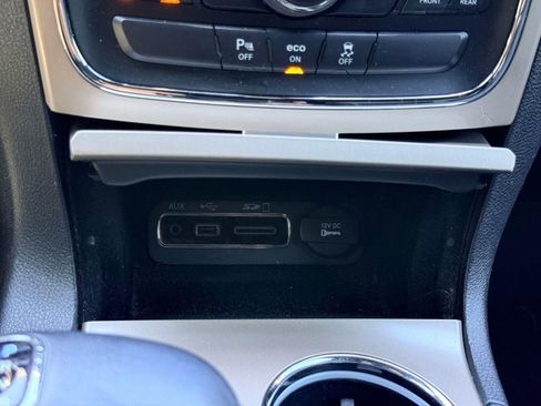Used 2014 Jeep Grand Cherokee Overland AWD/4WD image 49