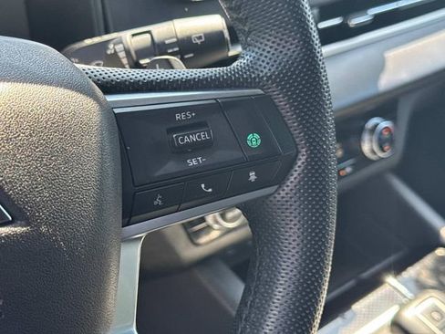 Used 2023 Mitsubishi Outlander SE FWD image 31