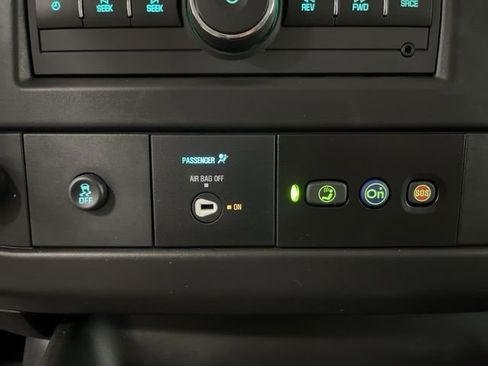 New 2025 Chevrolet Express 3500 Work Van w/ Power Convenience Package image 32