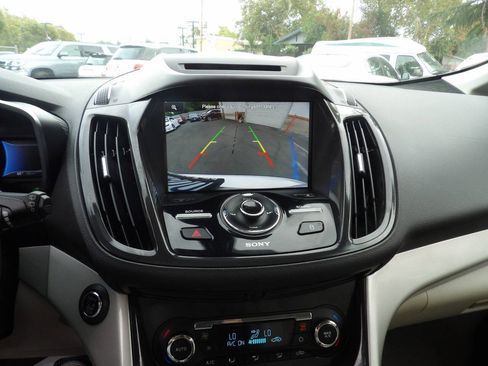 Used 2014 Ford C-MAX SEL w/ Equipment Group 302A FWD image 8