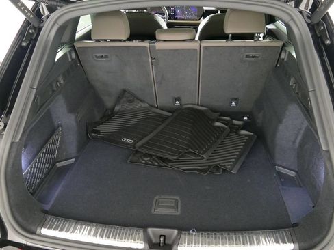 Certified 2025 Audi Q5 Premium w/ Convenience Package AWD/4WD image 30