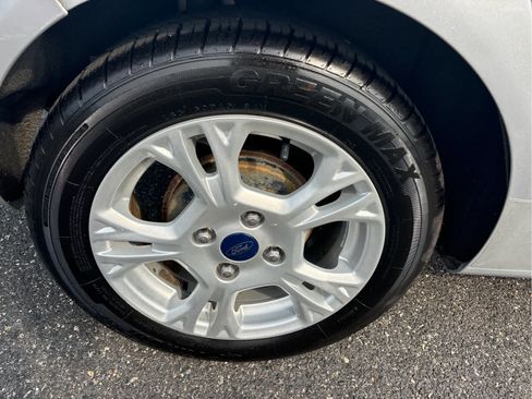 Used 2016 Ford Fiesta SE FWD image 22