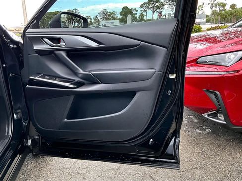 Used 2023 MAZDA CX-9 Touring image 26