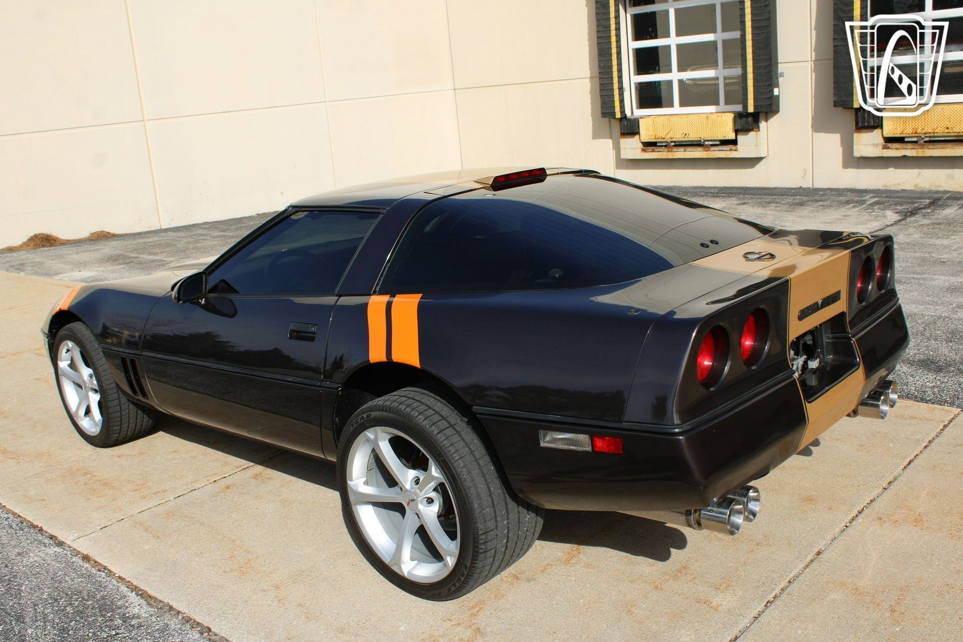 Used 1988 Chevrolet Corvette Coupe RWD image 10