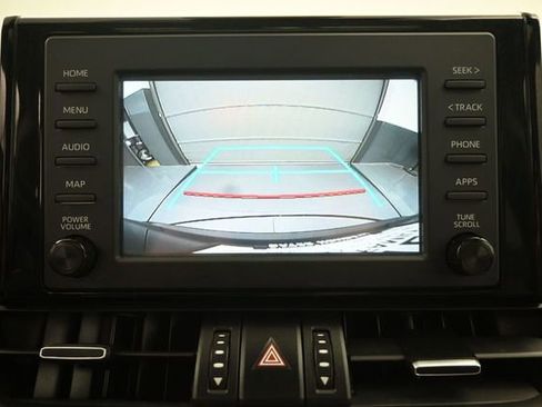 Used 2019 Toyota RAV4 XLE Premium w/ Cold Weather Package AWD/4WD image 16