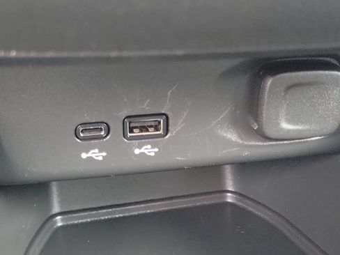 Used 2025 Buick Envista Sport Touring FWD image 15