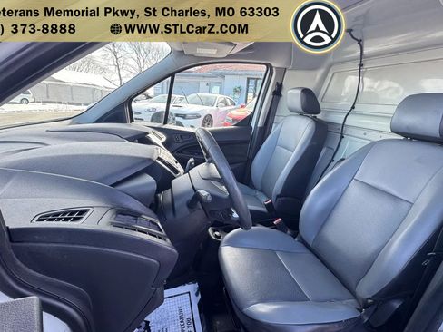 Used 2016 Ford Transit Connect XL image 9