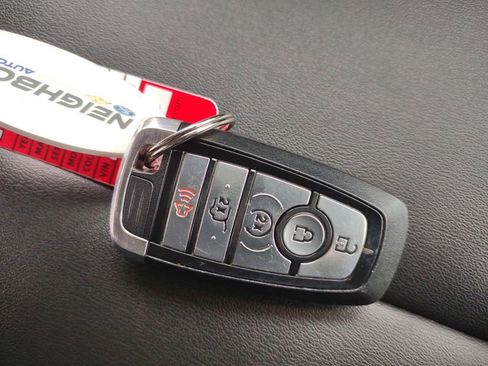 Used 2022 Ford Explorer XLT w/ Equipment Group 202A image 27