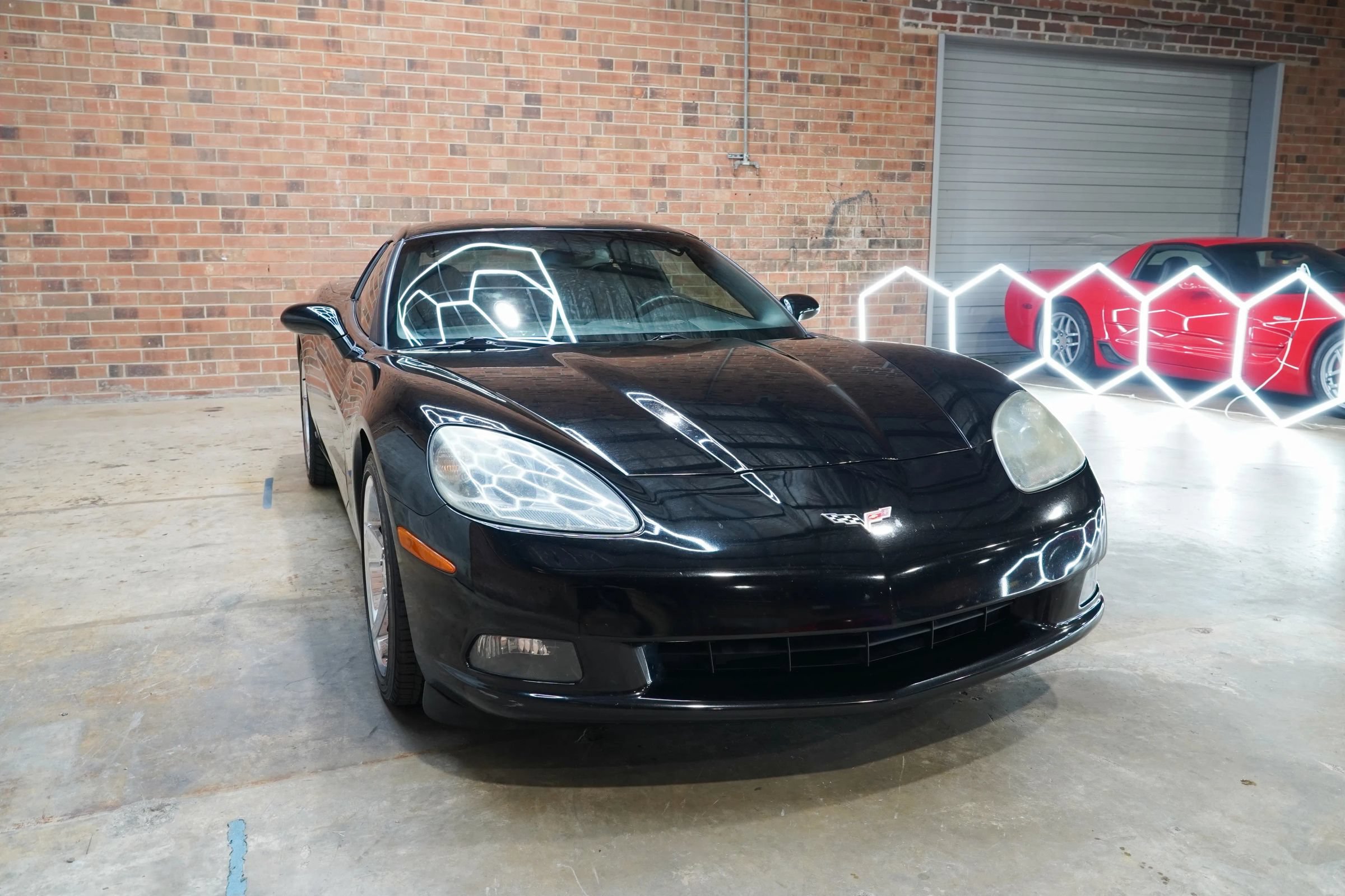 Used 2007 Chevrolet Corvette Coupe w/ Preferred Equipment Group RWD image 4