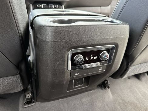 Used 2021 Chevrolet Tahoe LT AWD/4WD image 37