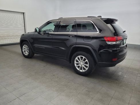 Used 2021 Jeep Grand Cherokee Laredo image 3