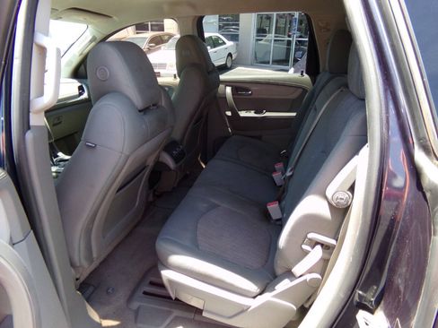 Used 2017 Chevrolet Traverse LS FWD image 11