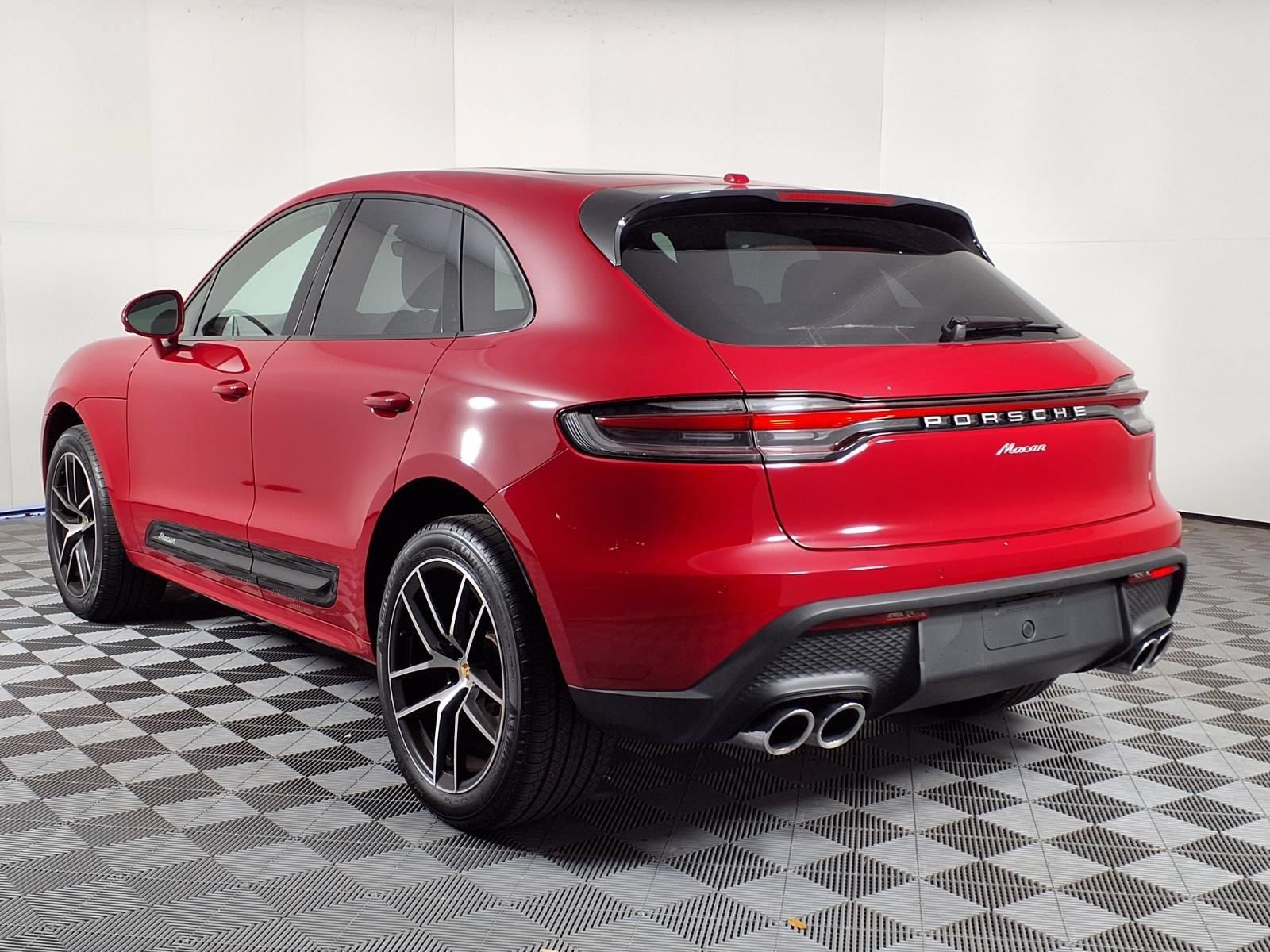 Used 2024 Porsche Macan Turbo AWD/4WD image 5