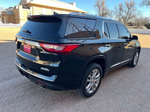 Used 2018 Chevrolet Traverse High Country AWD/4WD image 3