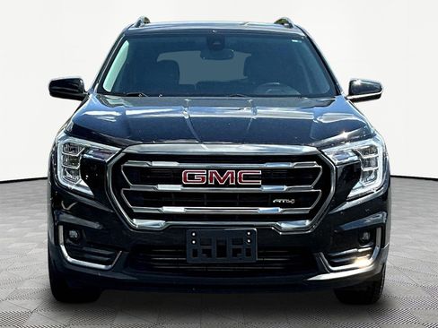 Used 2023 GMC Terrain AT4 AWD/4WD image 2