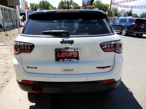 Used 2022 Jeep Compass Trailhawk image 6