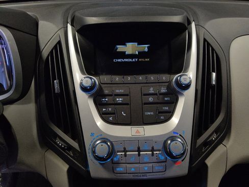 Used 2017 Chevrolet Equinox LT w/ Convenience Package image 25