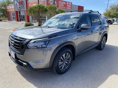 Certified 2025 Nissan Pathfinder SV w/ Black Appearance Package