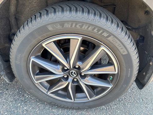 Used 2018 MAZDA CX-5 Touring w/ Preferred Equipment Package AWD/4WD image 10