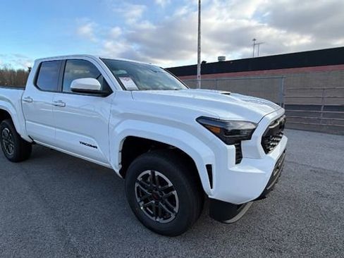 New 2026 Toyota Tacoma TRD Sport image 9