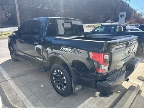 Used 2021 Nissan Titan PRO-4X w/ Pro-4x Convenience Package image 8