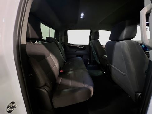 Used 2023 Chevrolet Silverado 1500 LT AWD/4WD image 18