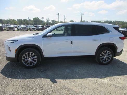 New 2026 Buick Enclave Preferred FWD image 9