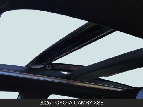 Used 2025 Toyota Camry XSE image 21