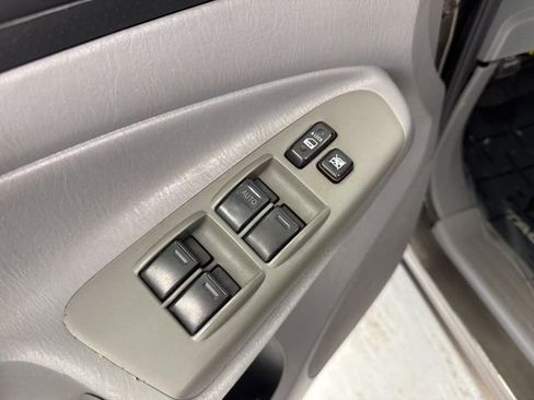 Used 2010 Toyota Tacoma 4x4 Double Cab image 17