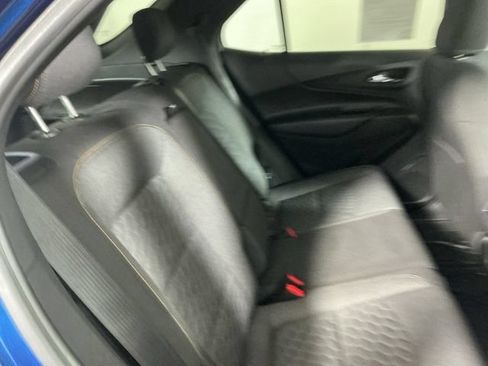 Used 2020 Chevrolet Equinox LT w/ Driver Convenience Package AWD/4WD image 18