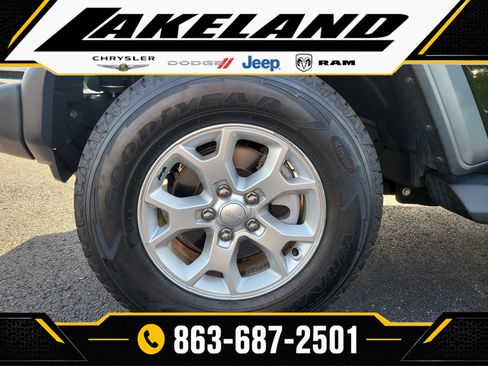 Used 2021 Jeep Wrangler Unlimited Sport AWD/4WD image 9