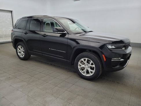 Used 2023 Jeep Grand Cherokee Limited w/ Luxury Tech Group II AWD/4WD image 11