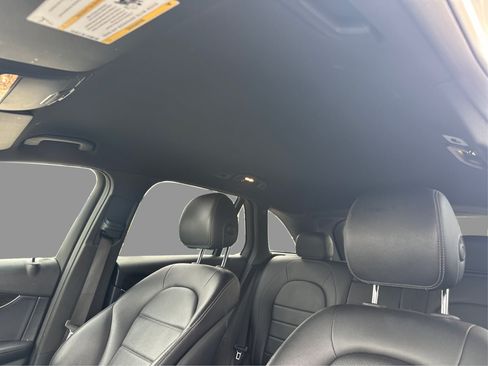 Used 2020 Mercedes-Benz GLC 300 image 37
