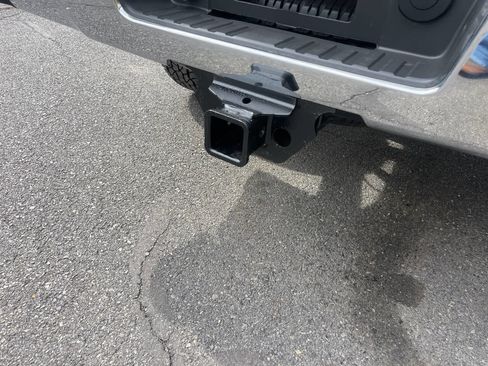 Used 2015 Chevrolet Silverado 2500 LT w/ LT Convenience Package image 11