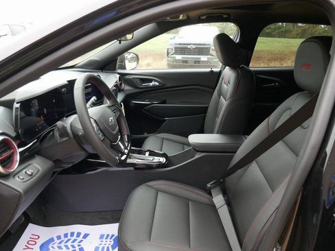 New 2026 Chevrolet Trax RS w/ Sunroof Package image 12