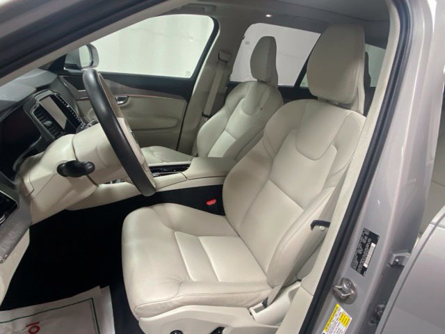 Used 2024 Volvo XC90 B5 Plus AWD/4WD image 11