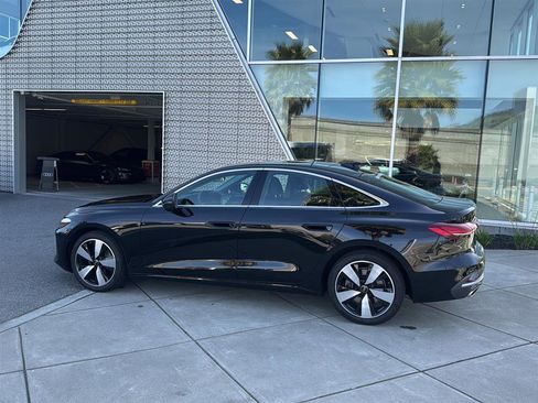 Used 2025 Audi A5 2.0T Premium w/ Convenience Package image 9