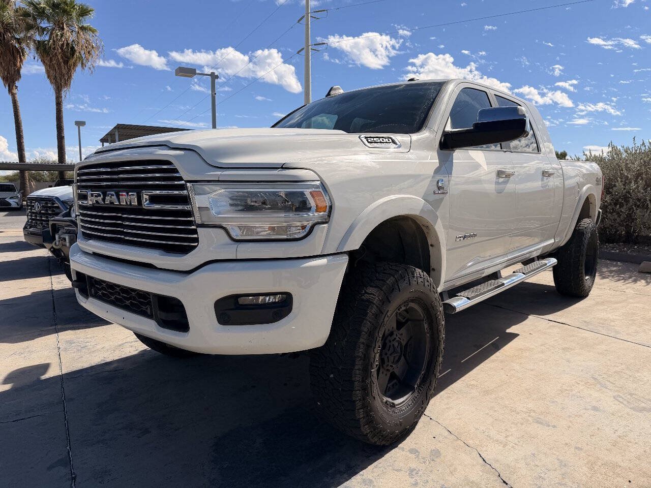 Used 2019 RAM 2500 Laramie AWD/4WD image 3