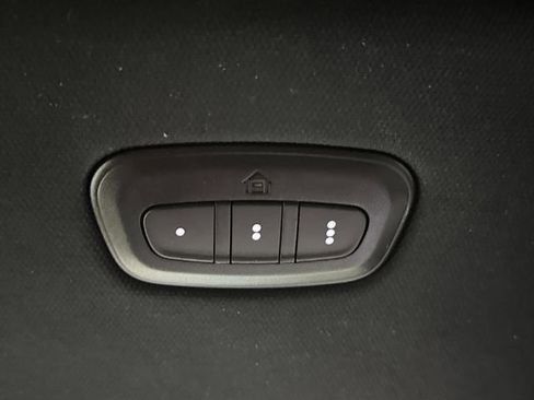 Used 2023 RAM 1500 Sport w/ G/T Package image 28