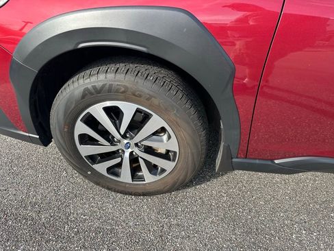 Used 2025 Subaru Outback Premium image 11