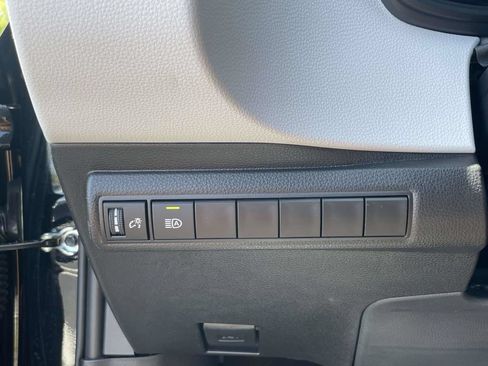 Used 2026 Toyota Corolla SE FWD image 20