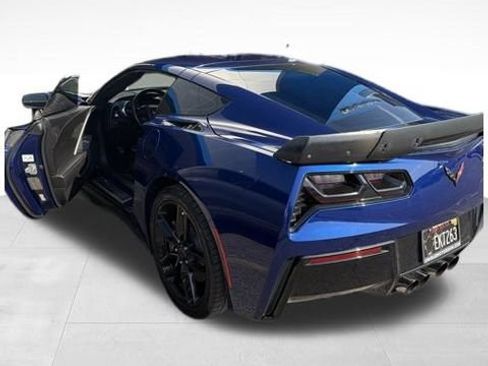 Used 2018 Chevrolet Corvette Stingray Coupe w/ Carbon Flash Badge Package RWD image 4